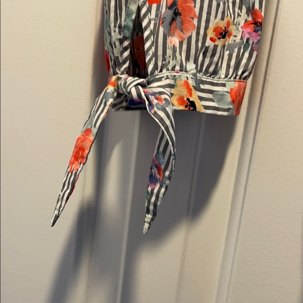 Striped Button-Down With Flower Pattern - Picture 3 of 3